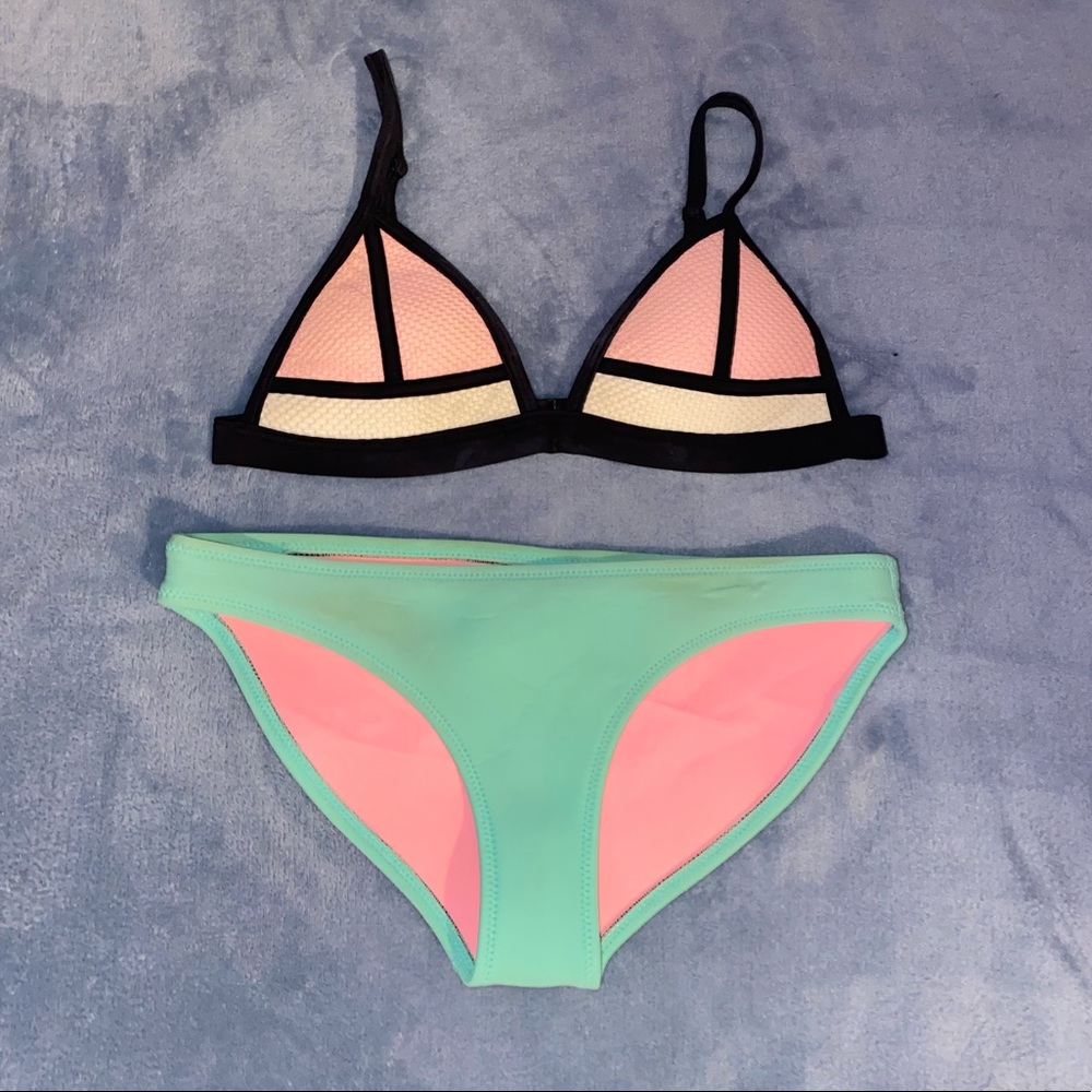 triangl bikini